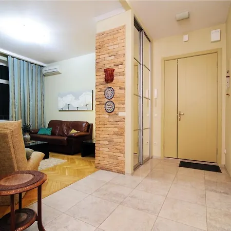 квартира у академкниги Apartament Mińsk