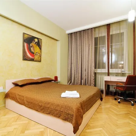 квартира у академкниги Apartament
